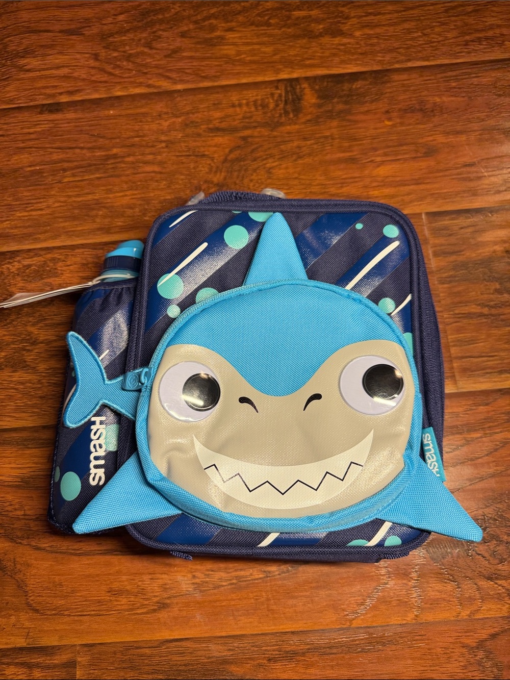 Kids Blue Shark Lunch Bag with Side Bottle Pocket. NWT